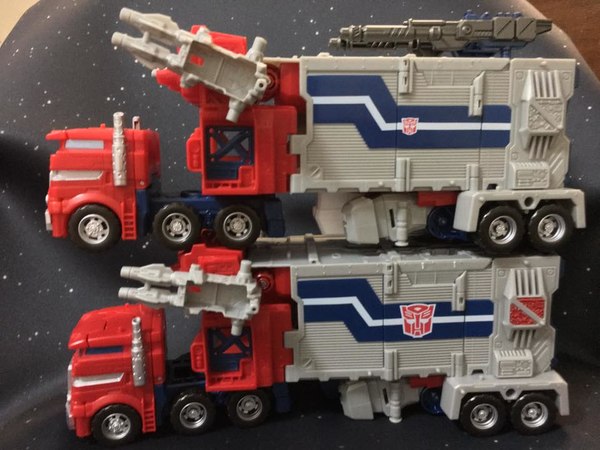 Find The Differences   Siege On Cybertron Magnus Prime Vs Legends Super Ginrai  02 (2 of 6)